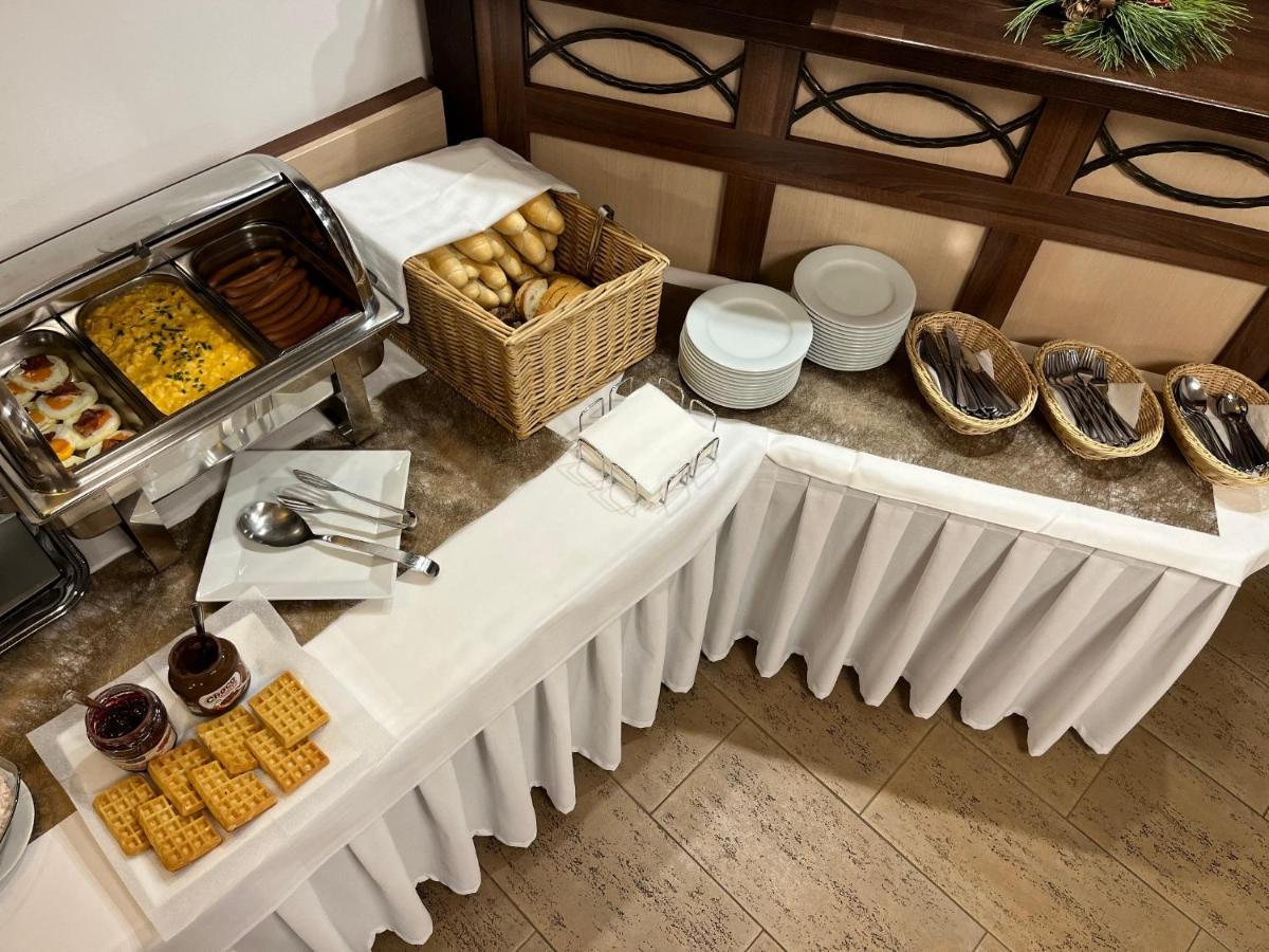Garni Hotel Fatra Terchova Bagian luar foto