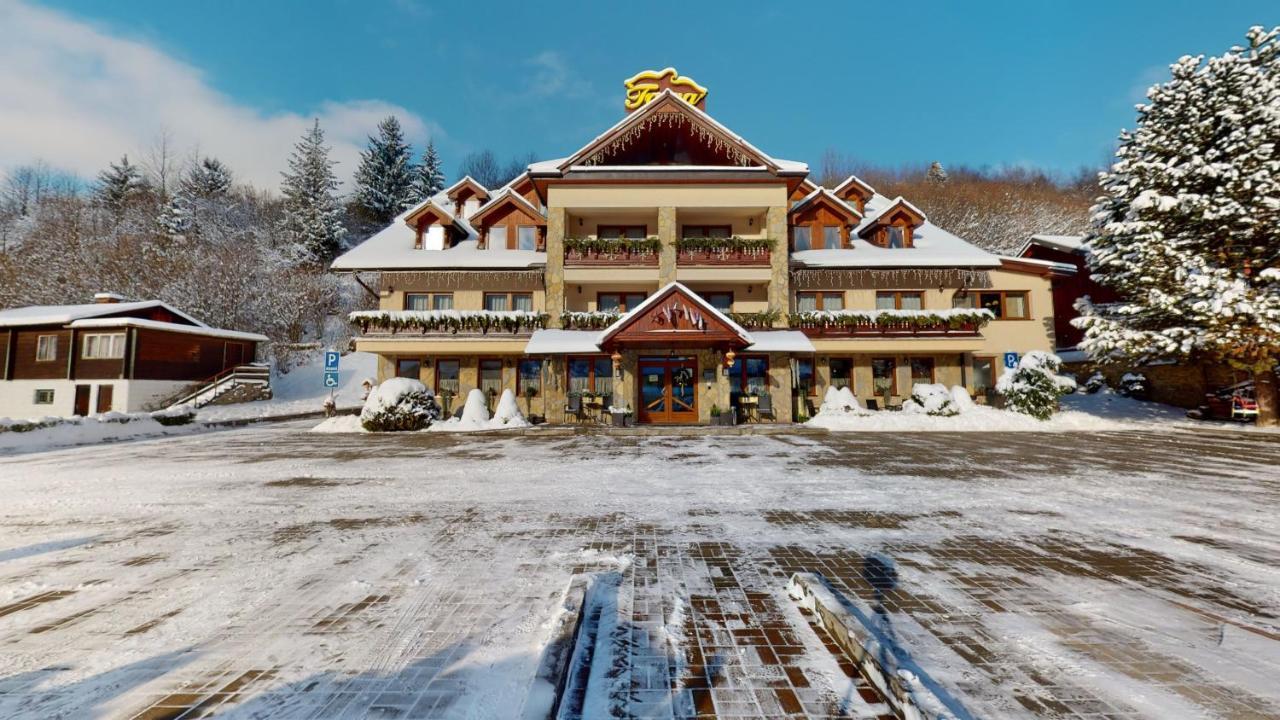 Garni Hotel Fatra Terchova Bagian luar foto