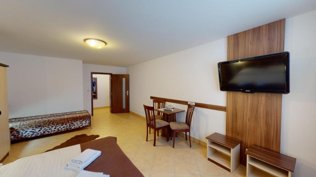 Garni Hotel Fatra Terchova Bagian luar foto
