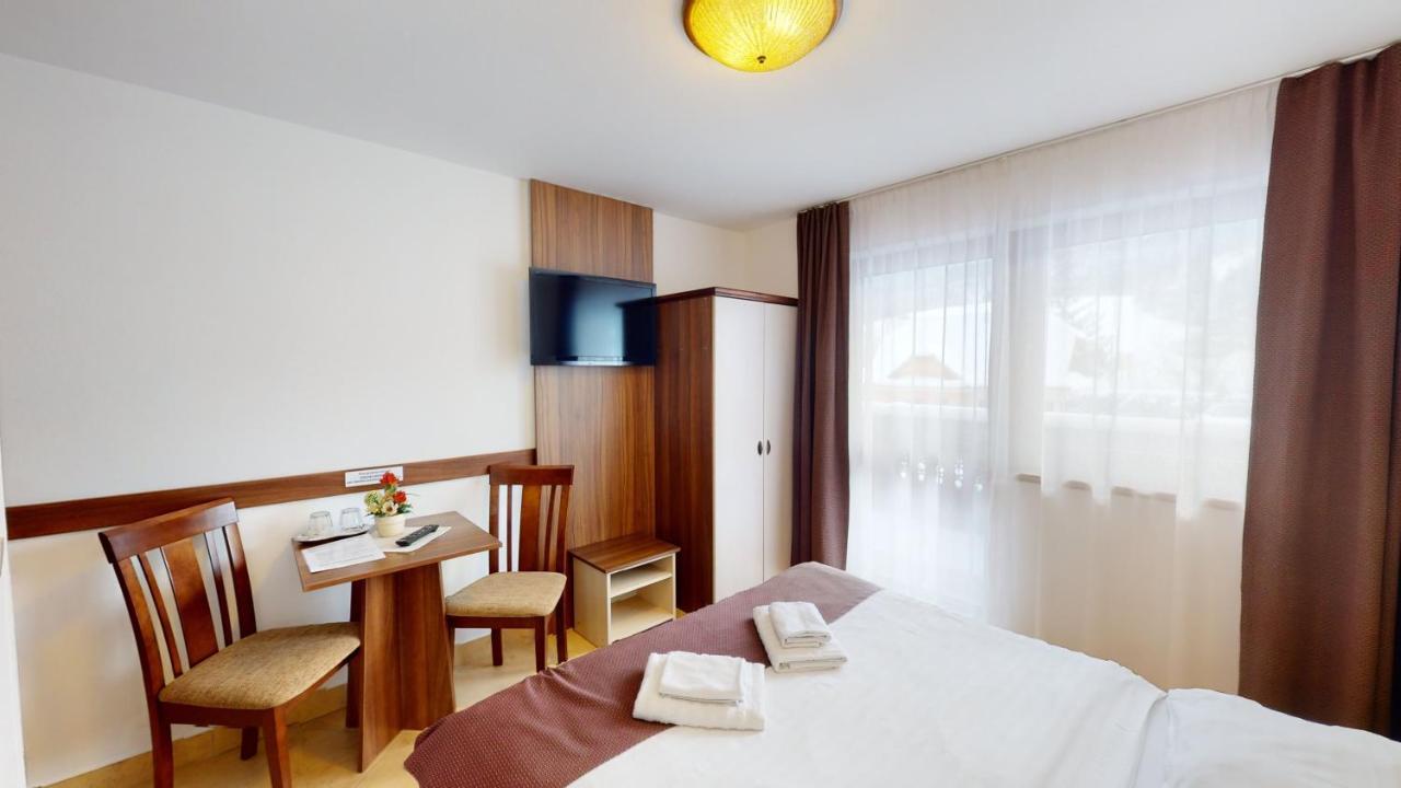 Garni Hotel Fatra Terchova Bagian luar foto